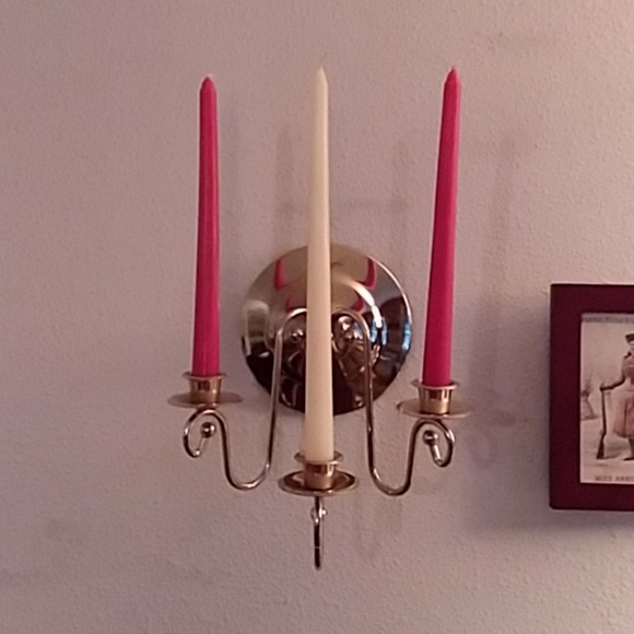 Pair Brass 3 holder sconces - Picture 3 of 6